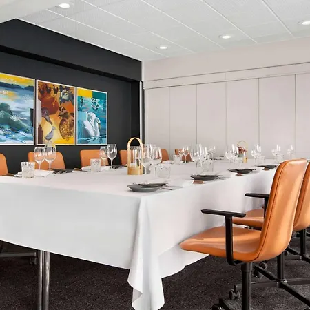 Comwell H C Andersen Dolce By Wyndham 酒店