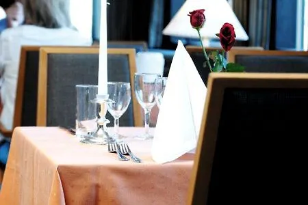 Comwell H C Andersen Dolce By Wyndham 4* 欧登塞